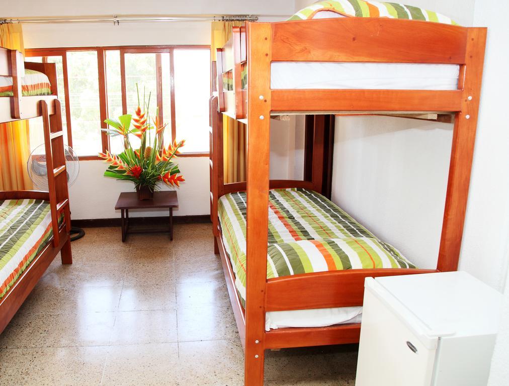 Hotel Puerto Ballesta Tonsupa Ngoại thất bức ảnh