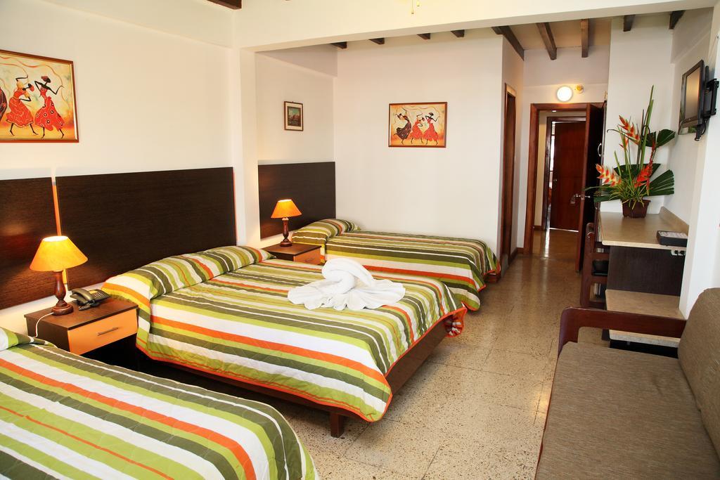Hotel Puerto Ballesta Tonsupa Ngoại thất bức ảnh