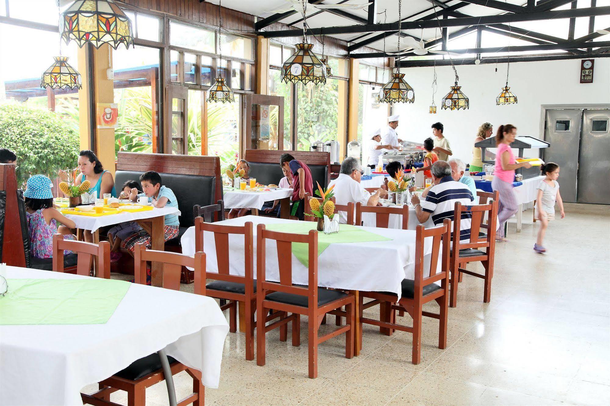 Hotel Puerto Ballesta Tonsupa Ngoại thất bức ảnh