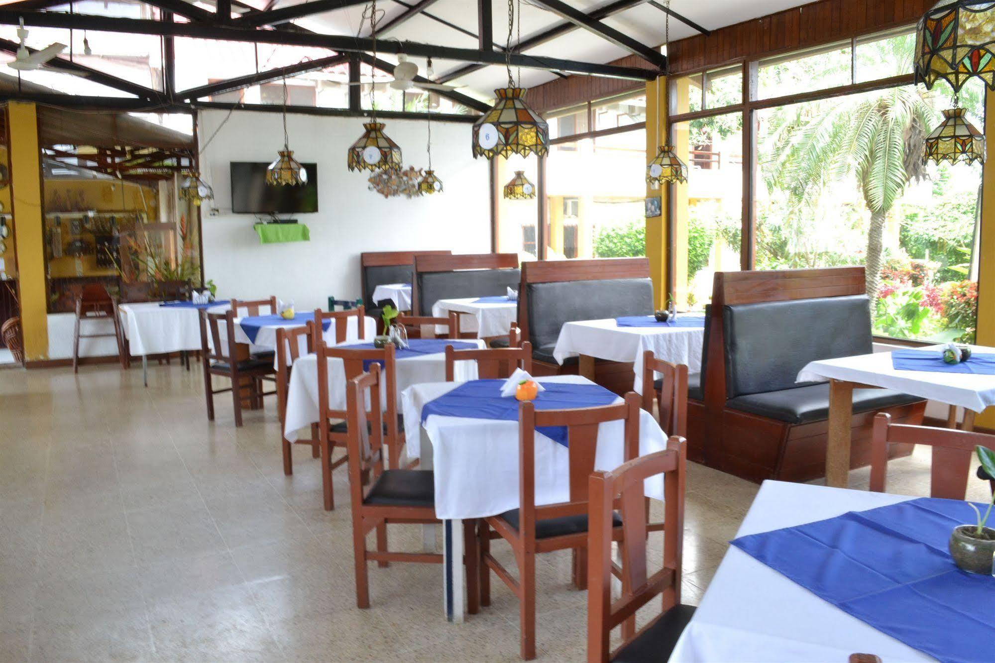 Hotel Puerto Ballesta Tonsupa Ngoại thất bức ảnh