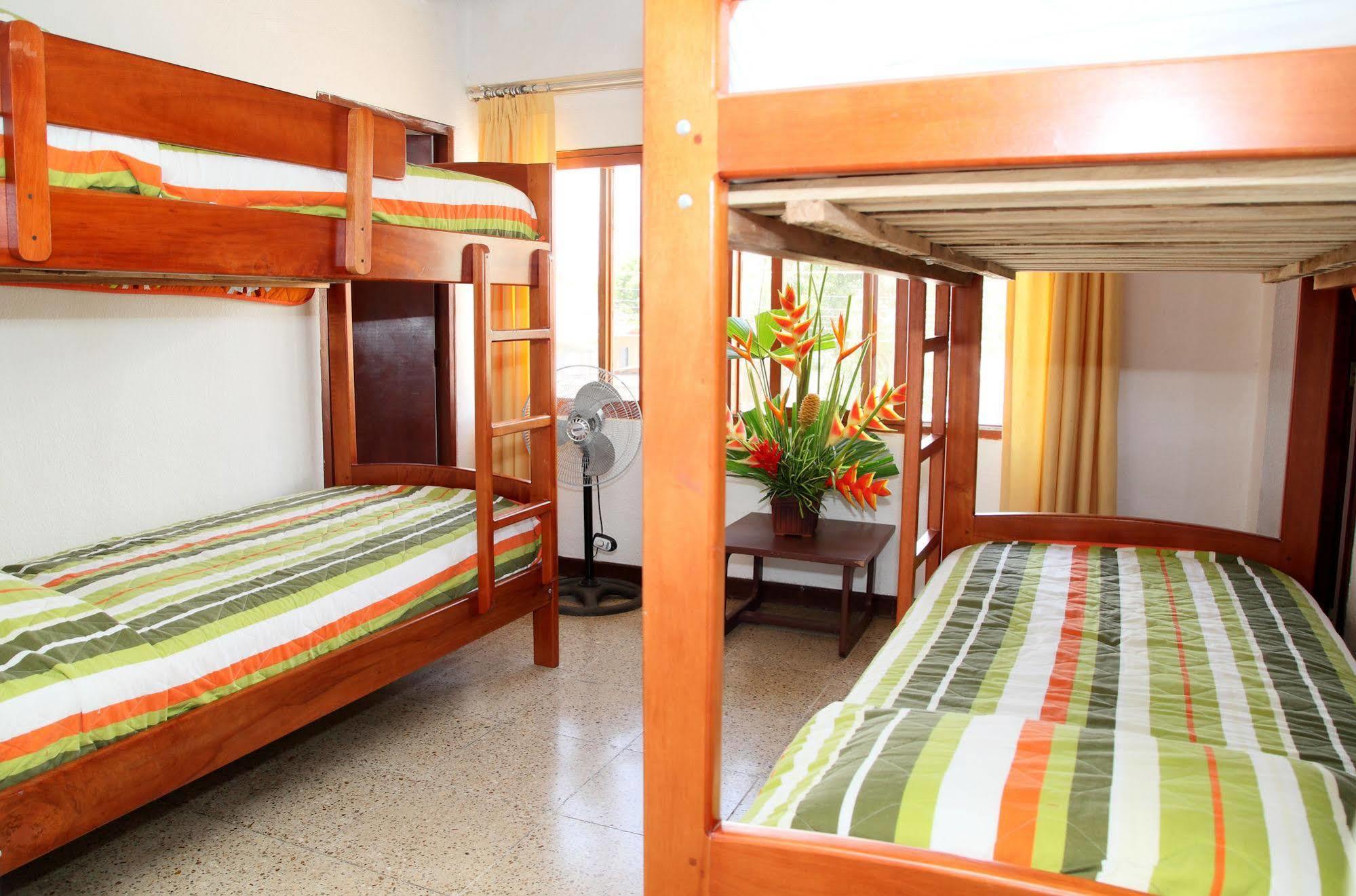 Hotel Puerto Ballesta Tonsupa Ngoại thất bức ảnh