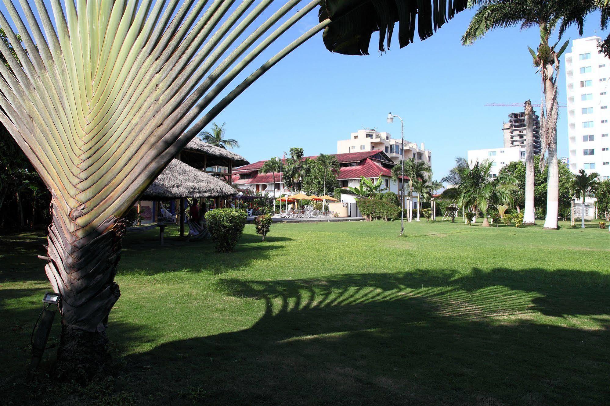 Hotel Puerto Ballesta Tonsupa Ngoại thất bức ảnh
